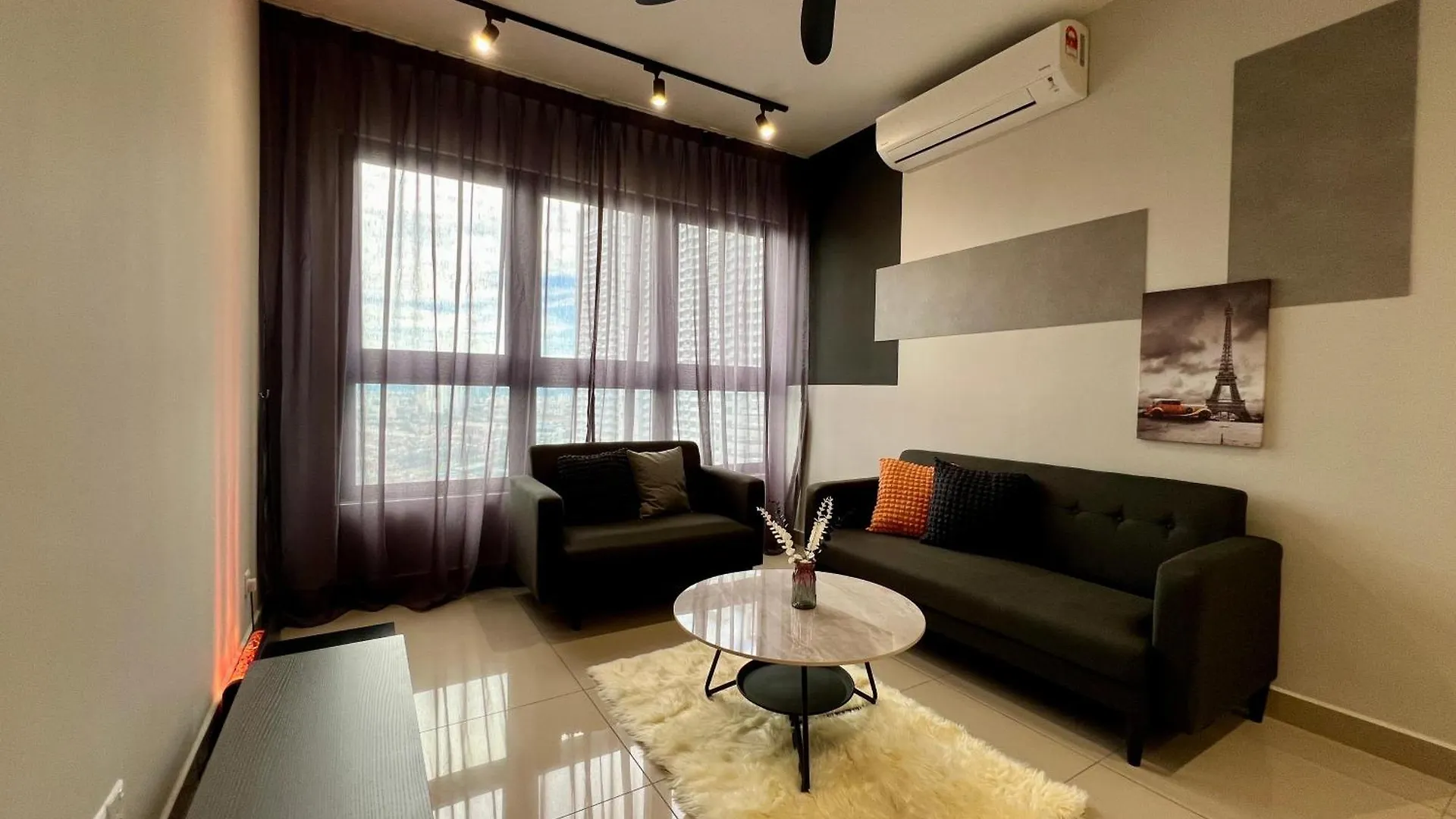 30 Off Monthly L 3Br Designer Suites By Cityspace location
